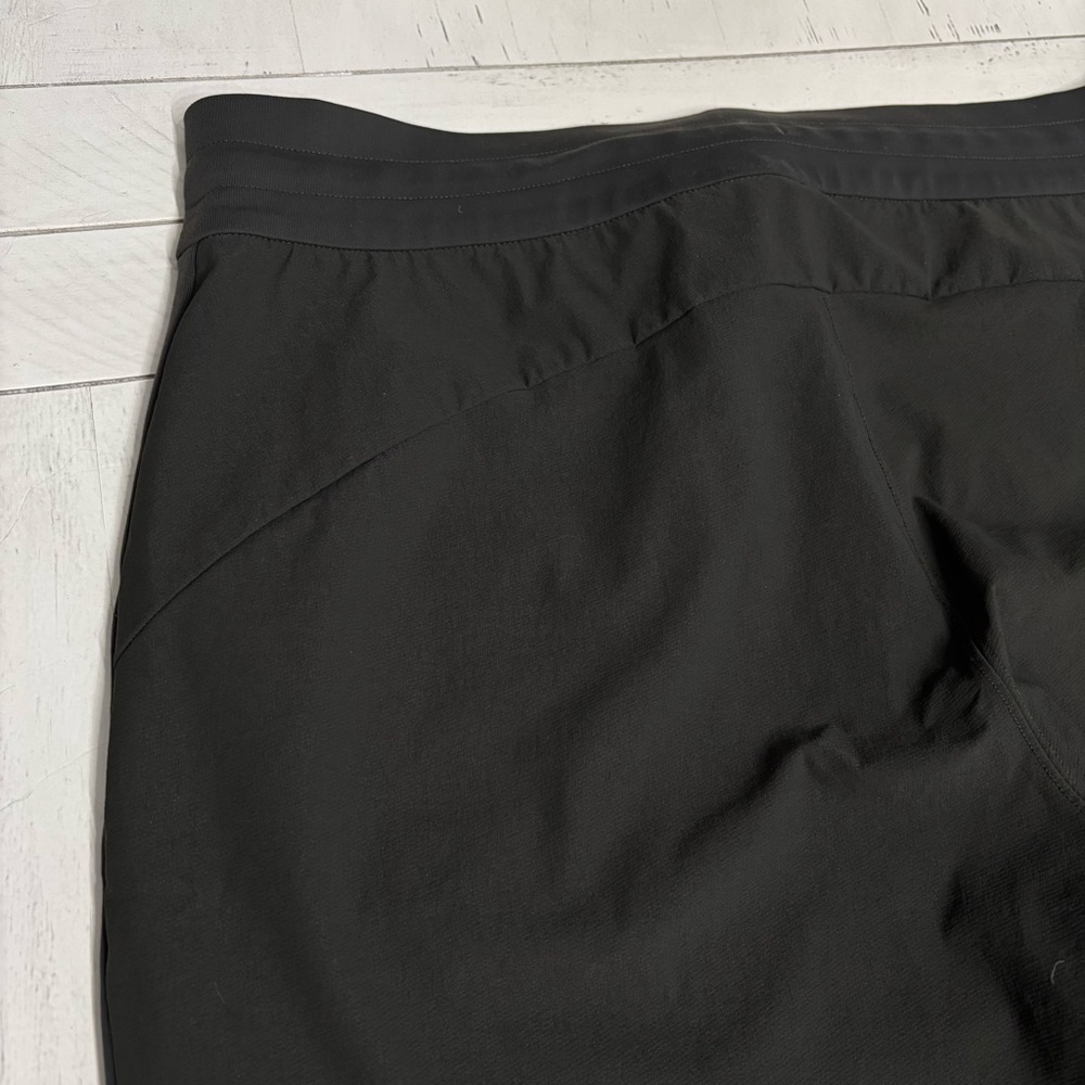 Athleta Highlands Green Hybrid Trek Jogger Size 16 Pants NWOT - Picture 9 of 12
